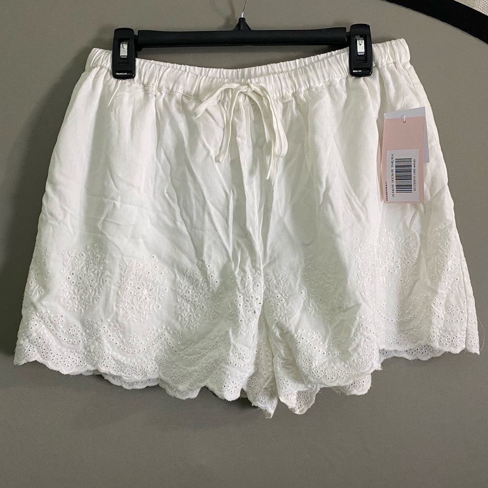 JustFab Cream Drawstring Shorts